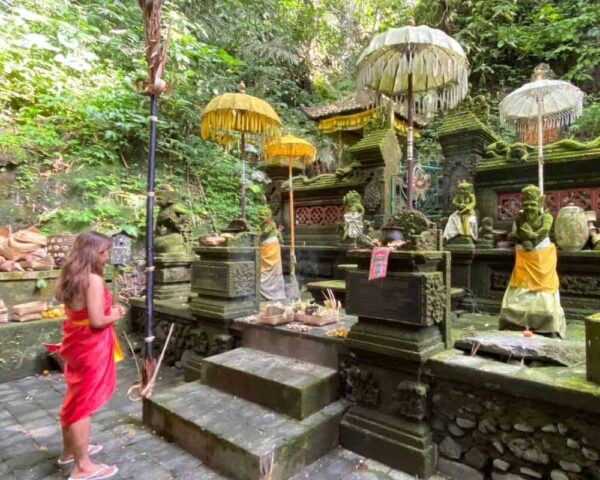 Bali Water Purification Ceremony [A Guide to Bali's Melukat]